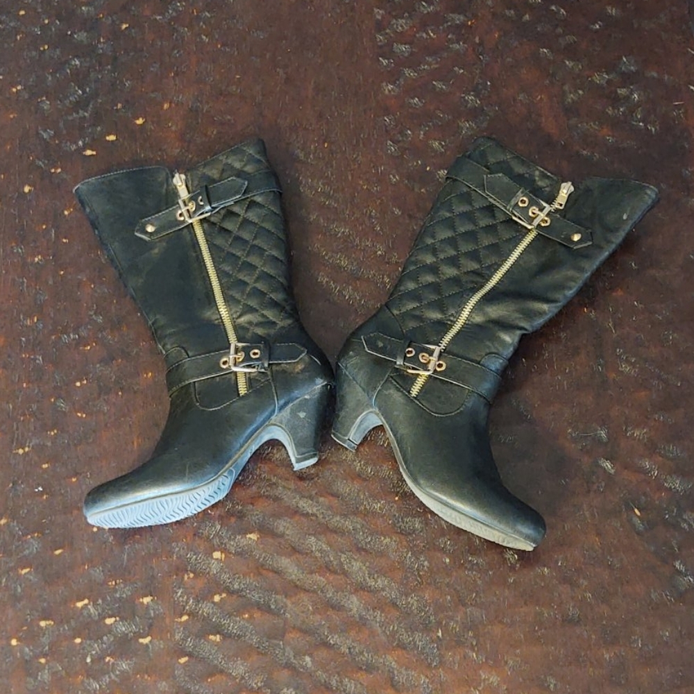 Girls link small heel boots size 4